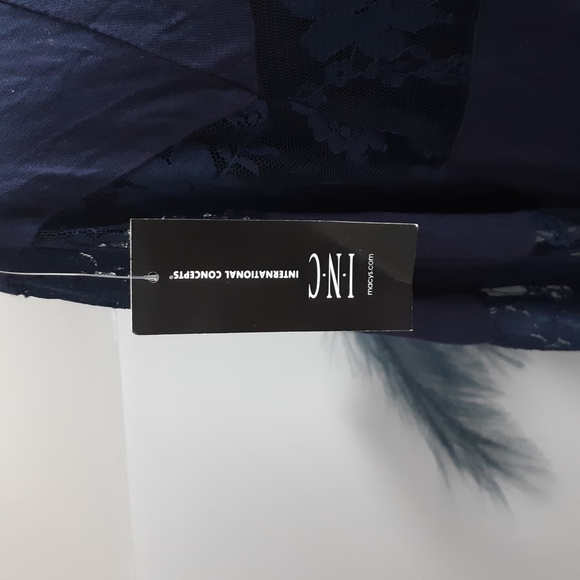 Blue cotton lace top - Picture 6 of 6